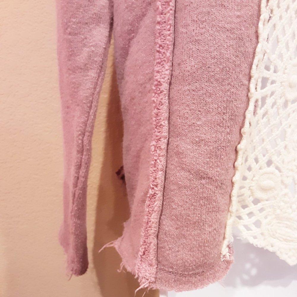 Free People Women's Sz M Lace Back Pink Oversized Sweatshirt Top - Picture 5 of 6